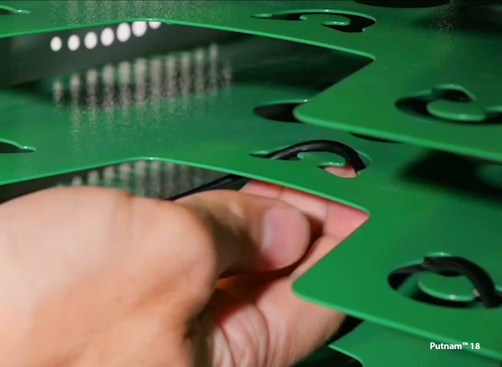 Putnam™ 18-C Charging Station | LocknCharge